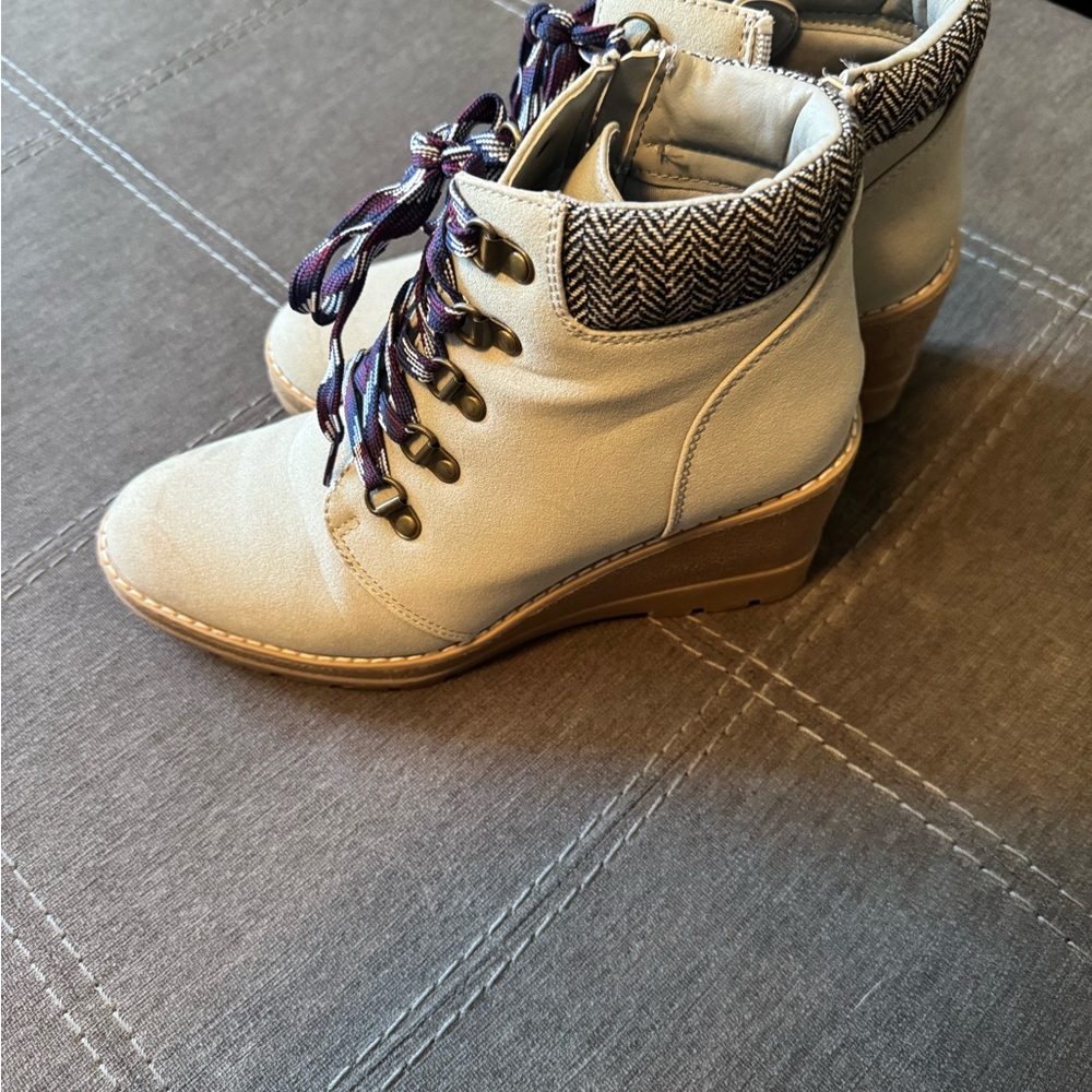 Stylish Cream Ankle Boots